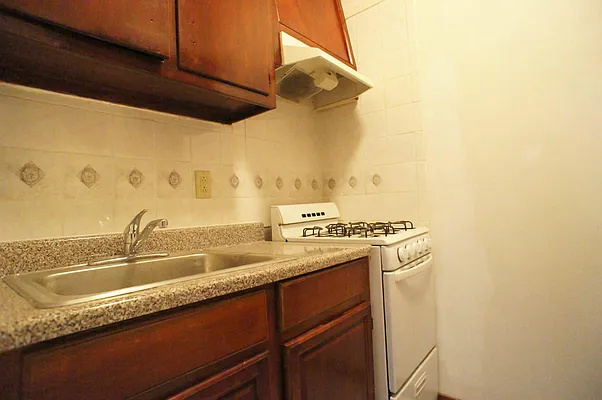 Rented by Keller Williams NYC | media 8