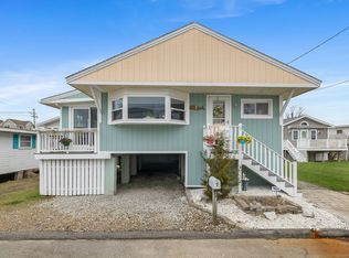 7 Dolphin Ave, Westbrook, CT 06498