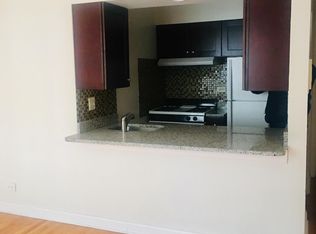 3620 N Pine Grove Ave APT 102, Chicago, IL 60613
