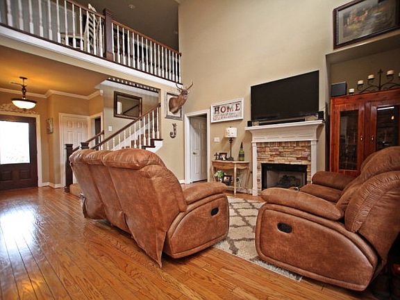 5th image of 2310 E Bourque Ct