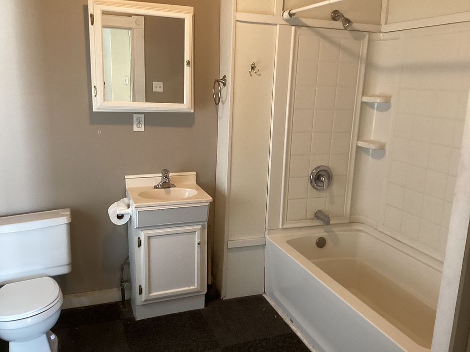 2nd image of 1116 Berkley Ave