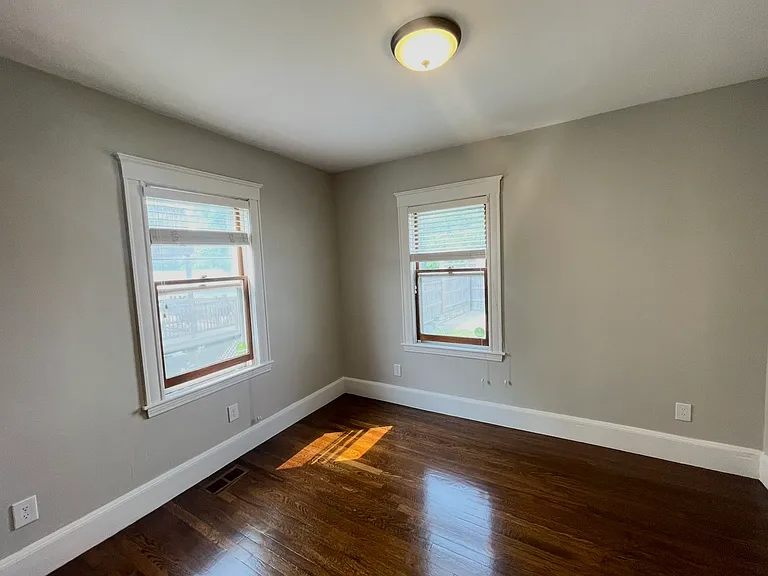 84 S Walnut St #1 — Photo 8
