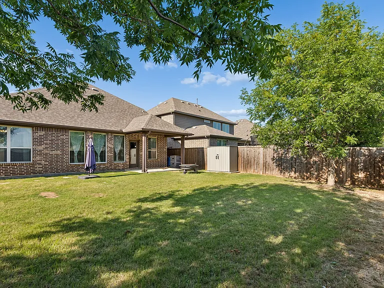 1545 Tanglewood Trl — Photo 26