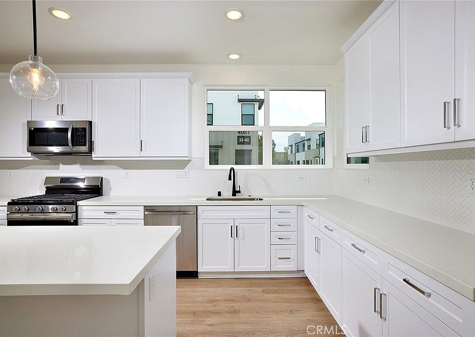 1st image of 4061 E Luna Paseo #32
