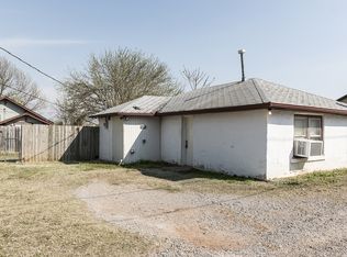 313 1/2 N Indiana St, Weatherford, OK 73096