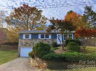 9 Friendly Holw, Asheville, NC 28806