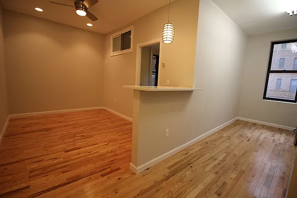 Rented by Nooklyn NYC LLC | media 41