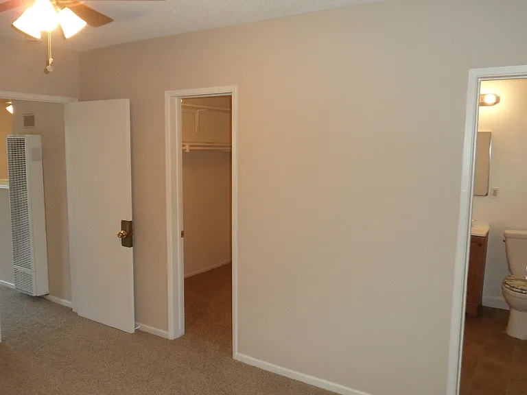 710 N Anna Dr #16 — Photo 9