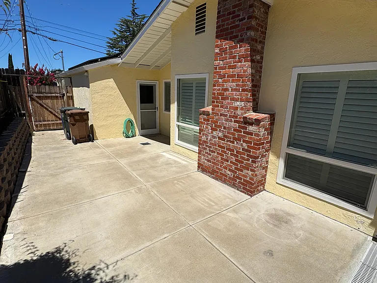 1250 Cape Cod Way — Photo 25