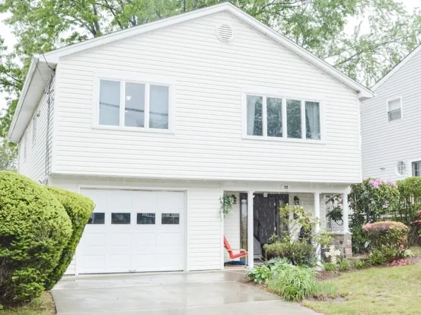 25 Lakeside Ave, Wanaque Boro, NJ 07420