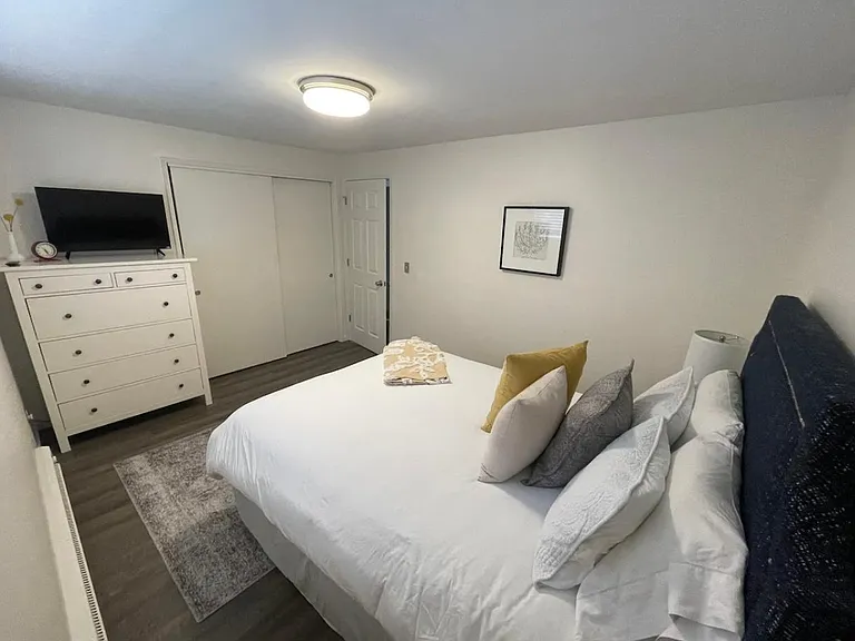 4493 Riverview Ave #2 — Photo 8