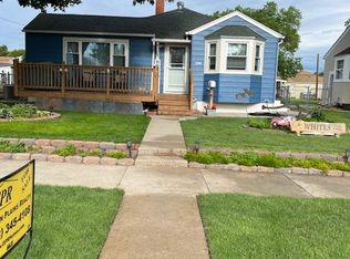 1108 E 3rd St, Mccook, NE 69001