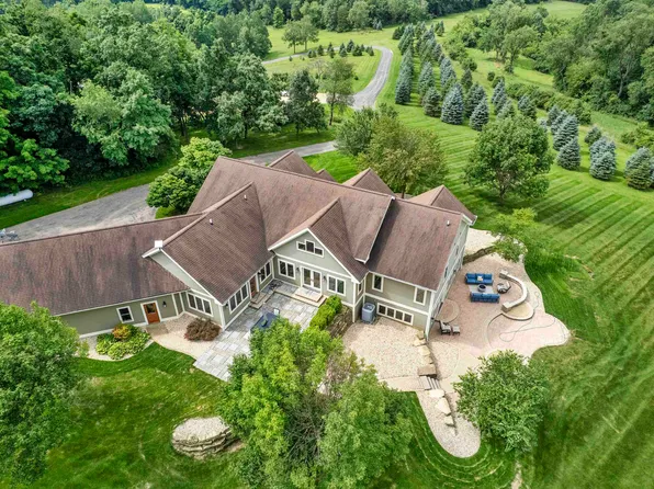2704 County Road I, Avoca, WI 53506