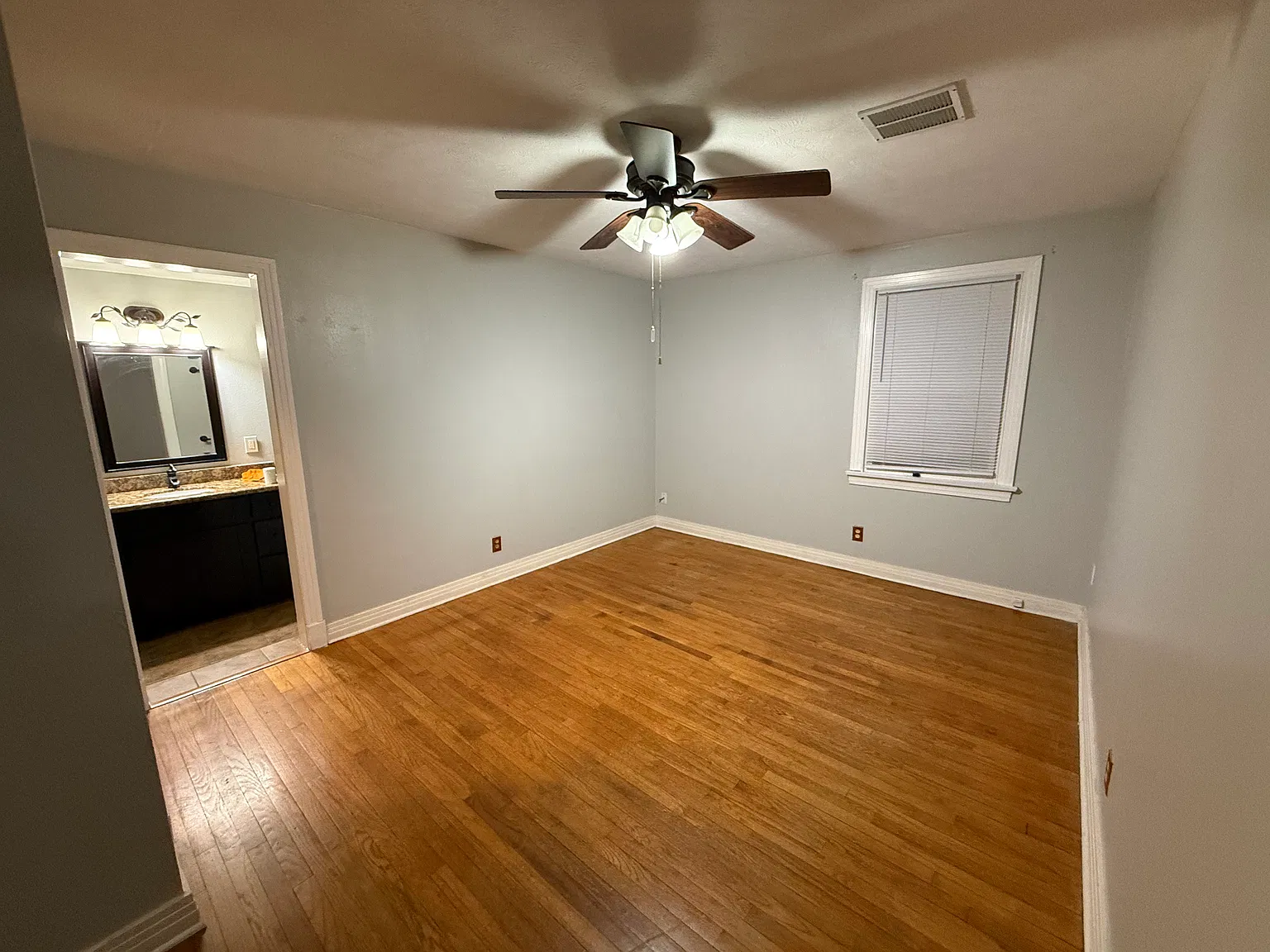 3 bed, 1583 sqft, $2,250 — Photo 4