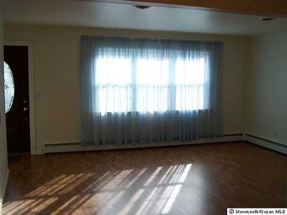 2nd image of 260 Westbrook Dr
