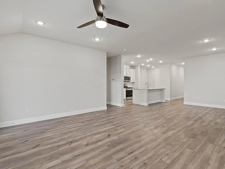 220 Fire Rock Dr — Photo 10