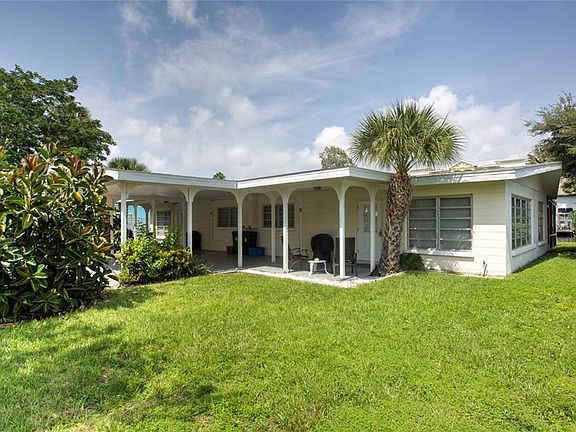 2nd image of 6525 Sabal Dr