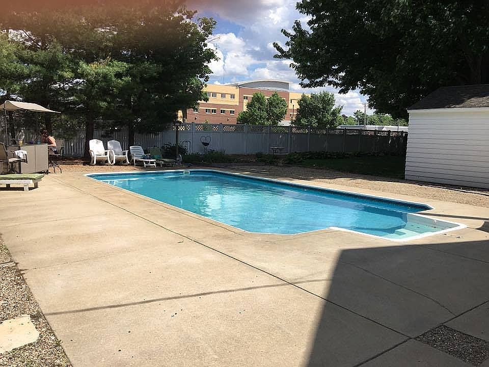 1st image of 119 N Lincoln Ave