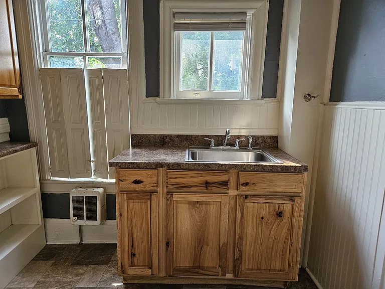 315 Center St #2 — Photo 5