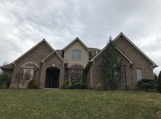 1276 McEwen Ave, Canonsburg, PA 15317