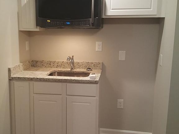 4th image of 22694 Washington St #2
