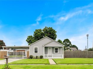 7 W Chalmette Cir, Chalmette, LA 70043