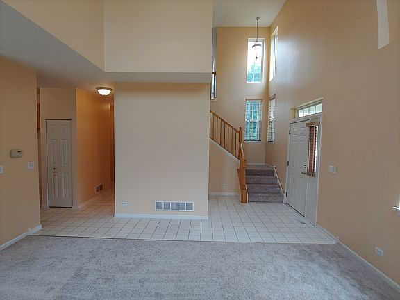 5th image of 2205 Braeburn Dr Unit A