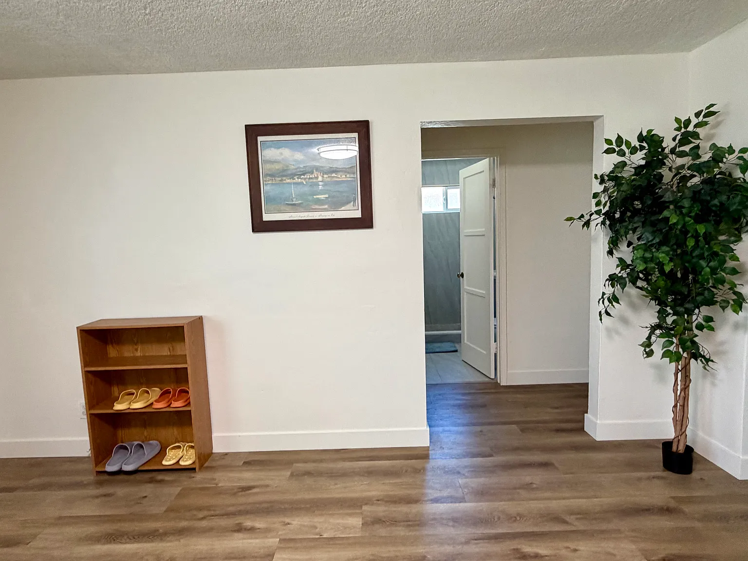 Maine Ave, Baldwin Park — Photo 4
