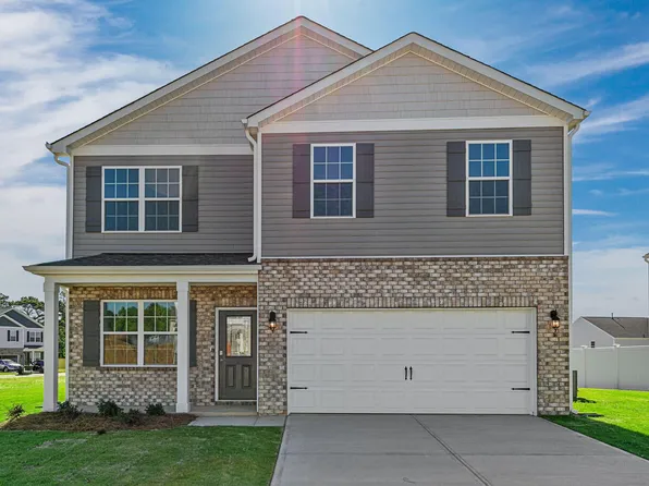 27 Pecan Grove Ln, Fuquay Varina, NC 27526