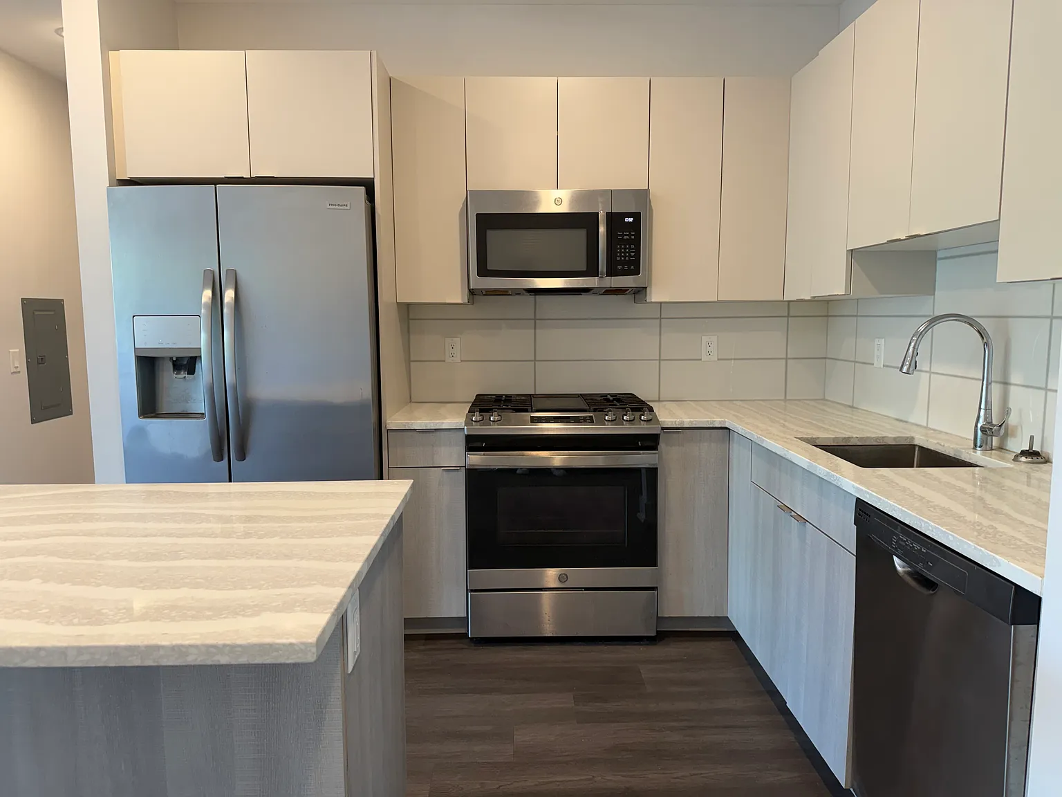 1 bed, $2,845 — Photo 3