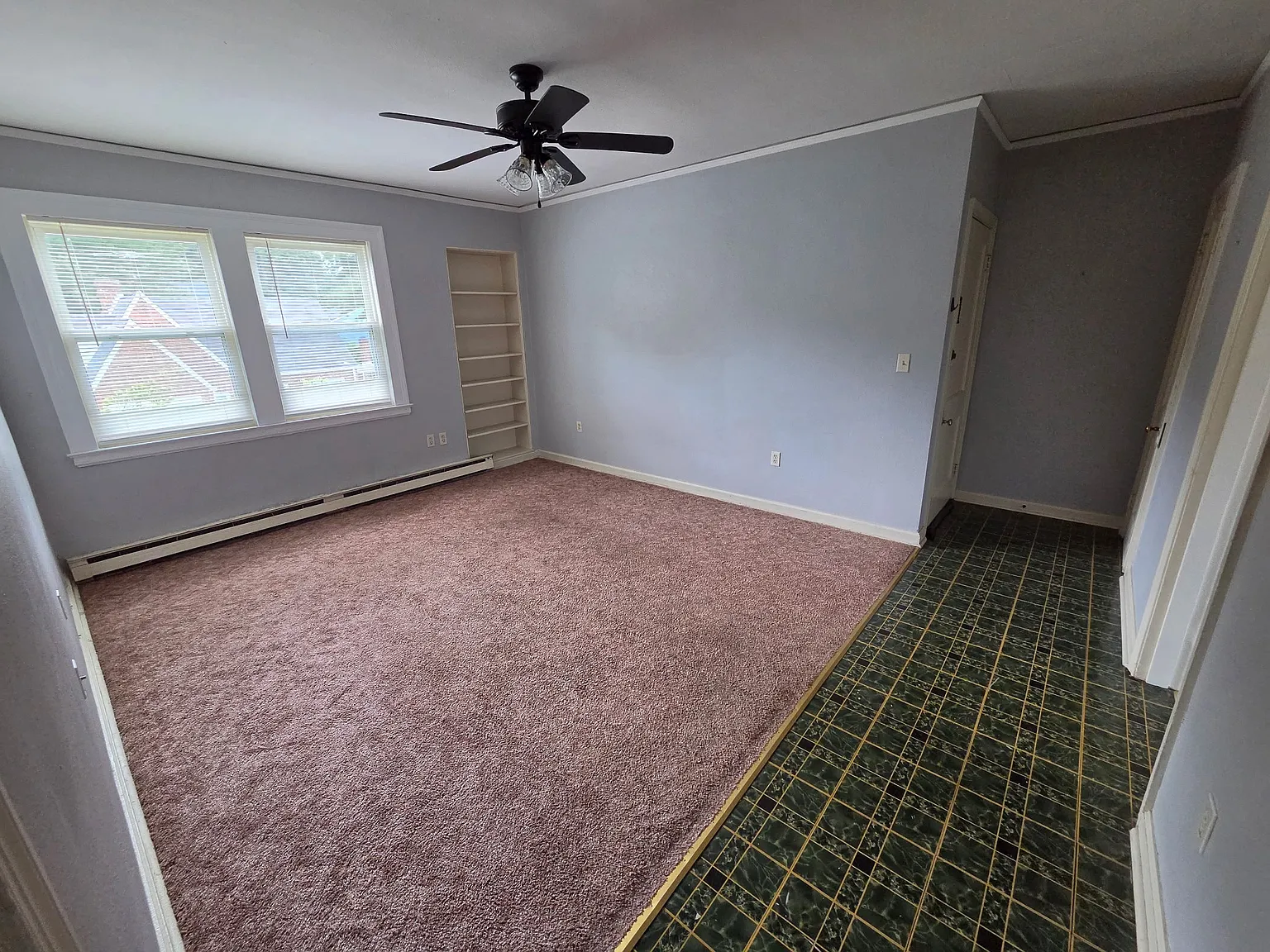 1676 S Sycamore St — Photo 2