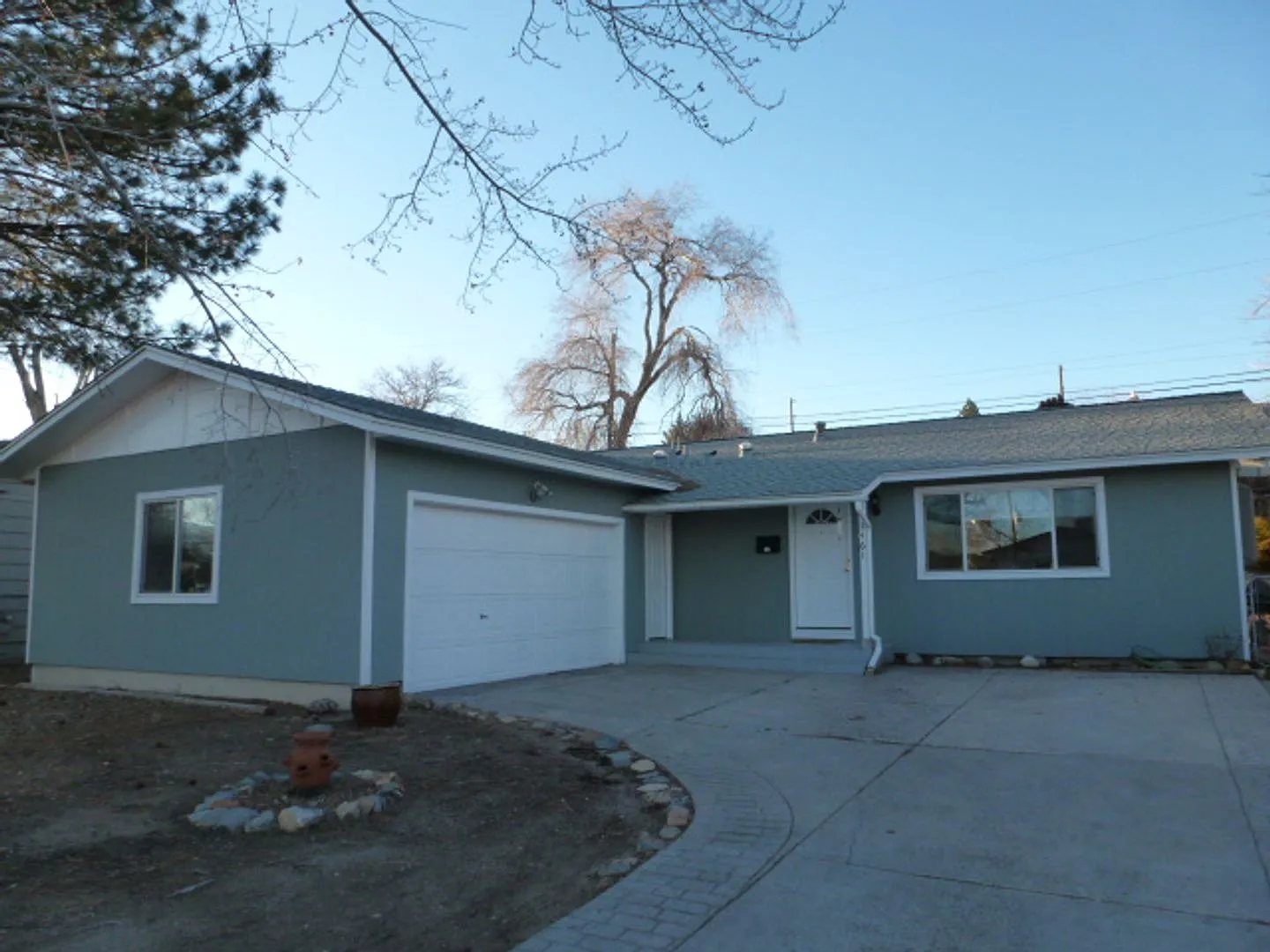 1461 Surf Way photo 1