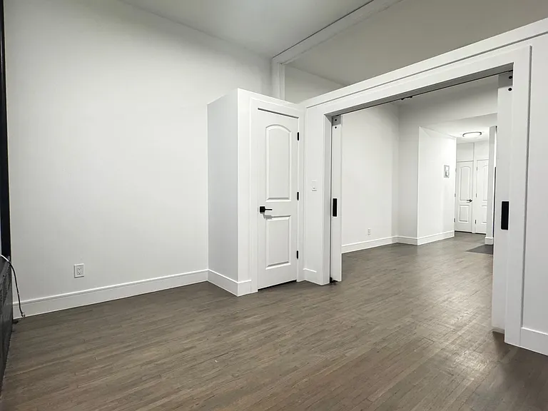 19 E 21st St #4C — Photo 13