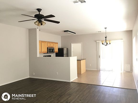 4th image of 715 E Drifter Pl
