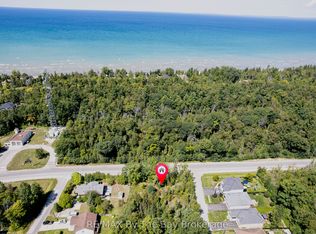 55 55th St S, Wasaga Beach, ON L9Z 1X1