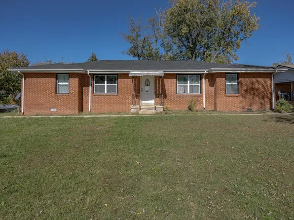 166 E 16th St, Cookeville, TN 38501