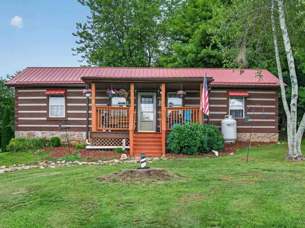 85 Volunteer Ridge Trl, Hillsville, VA 24343