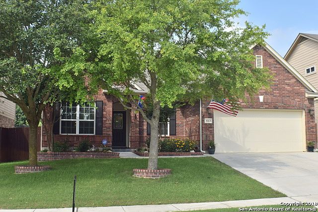 1st image of 513 Oakmont Way