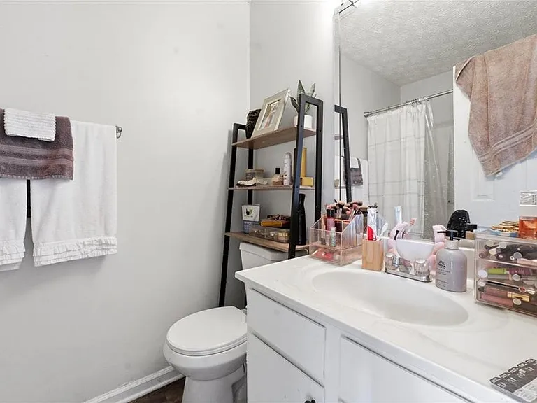 1070 Travelers Trl NW — Photo 16