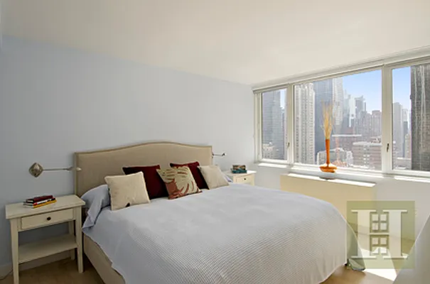 Sold by Halstead Real Estate | media 3