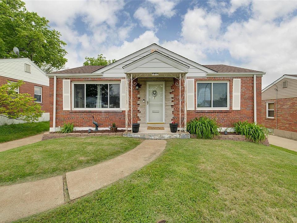 1st image of 7815 Parkwood Dr