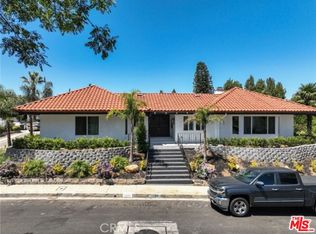 2199 Summitridge Dr, Beverly Hills, CA 90210