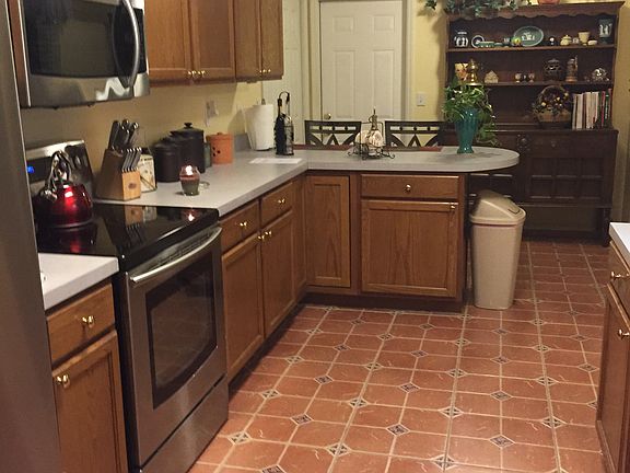 5th image of 55 Mulberry Cir