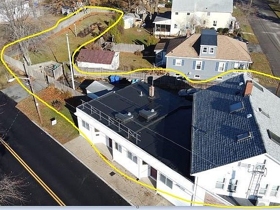 4th image of 119 Bishop Ave