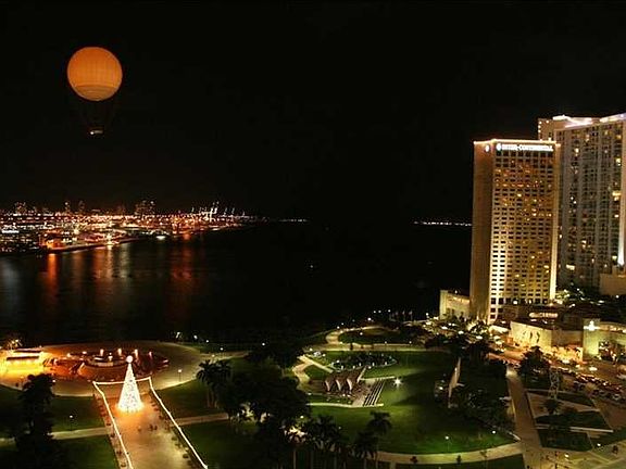 2nd image of 50 Biscayne Blvd APT 5401