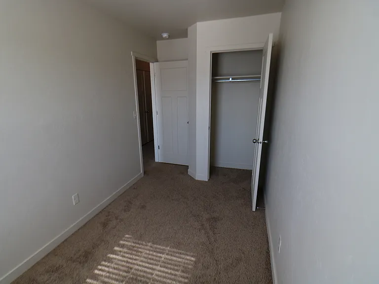209 N 680 E — Photo 9