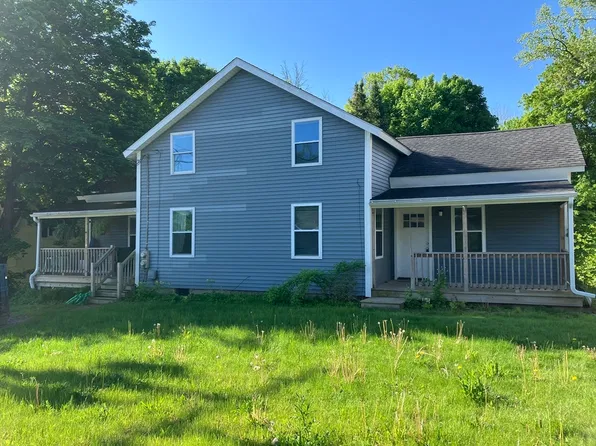 524 Walker St, Lenox, MA 01240