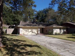 2111 Oak Shores Dr, Kingwood, TX 77339