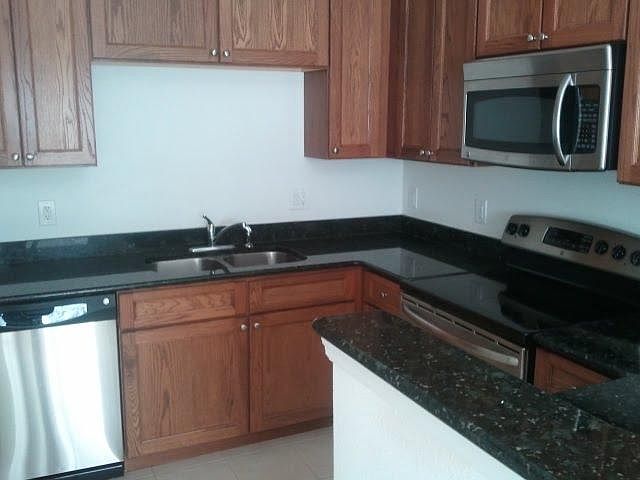 1st image of 10160 Regent Park Dr