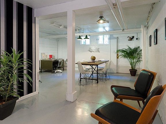 4th image of 2073 SW Park Ave #86b4c7e77